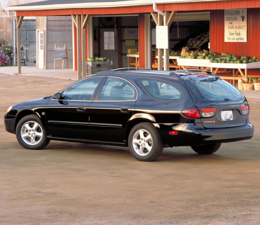  Ford Taurus Wagon 2000 года  (фото 23 из 38)